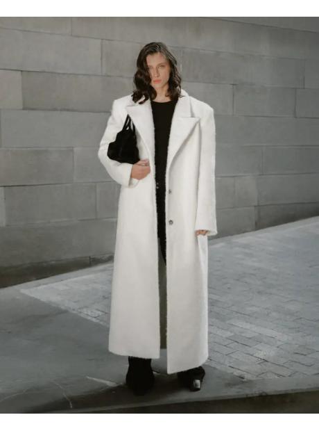Дълго палто в бял цвят OVERSIZE